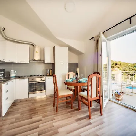 With Parking Space Brodarica, - 16978 שיבניק