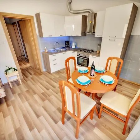 With Parking Space Brodarica, - 16978 * שיבניק