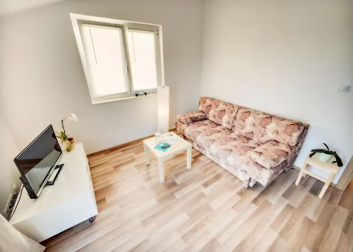 With Parking Space Brodarica, - 16978 * שיבניק