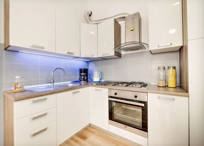 With Parking Space Brodarica, - 16978 * Sibenik